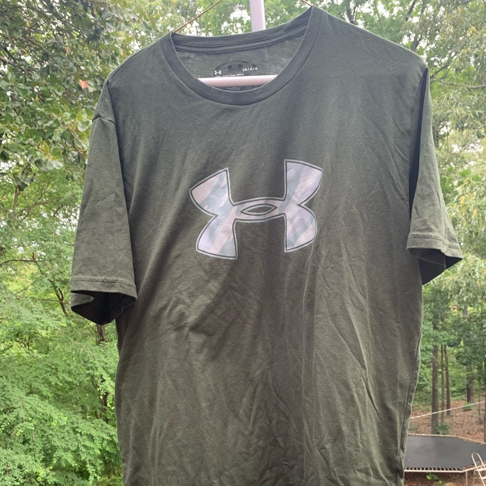 Dark Green UnderArmor T-Shirt